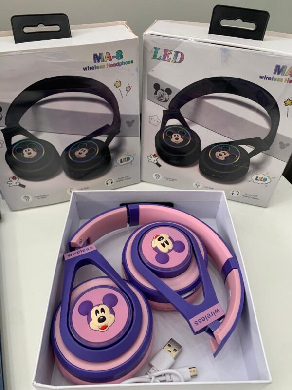 MA - 8 WIRELESS HEADPHONE