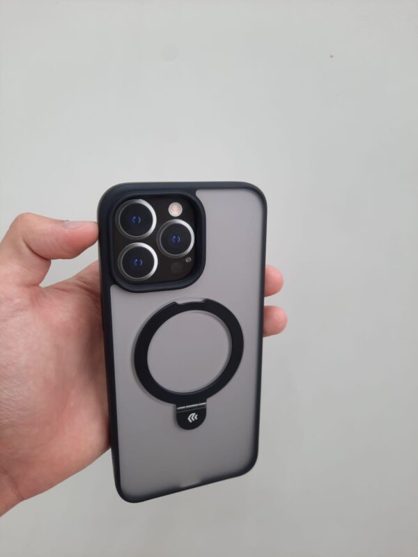 DEVIA FUNDA MAGNÉTICA CON SOPORTE 15 PRO MAX